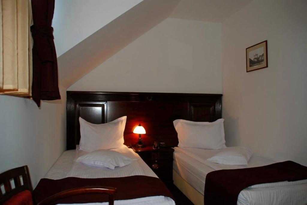 Hanul Domnesc 3* Brașov